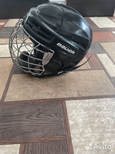 Шлем хоккейный