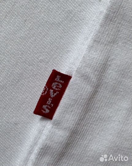 Лонгслив Levis