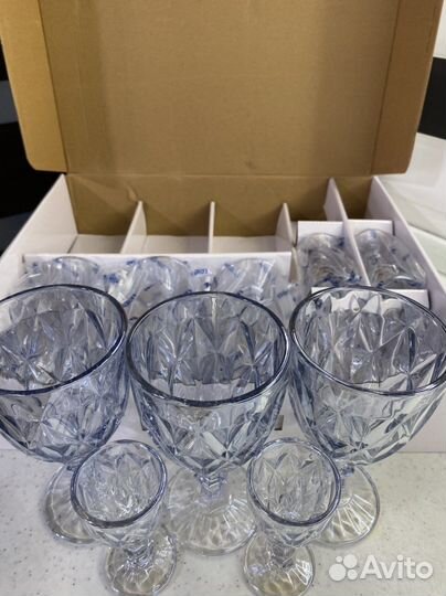 Набор из цветного стекла