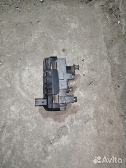 Блок управления турбиной Ford Transit 140 л.с