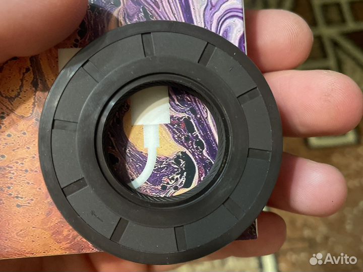 Сальник привода МКПП логан 8200068744