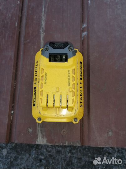 Аккумуляторная батарея стенли