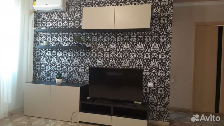 Стенка в гостиную