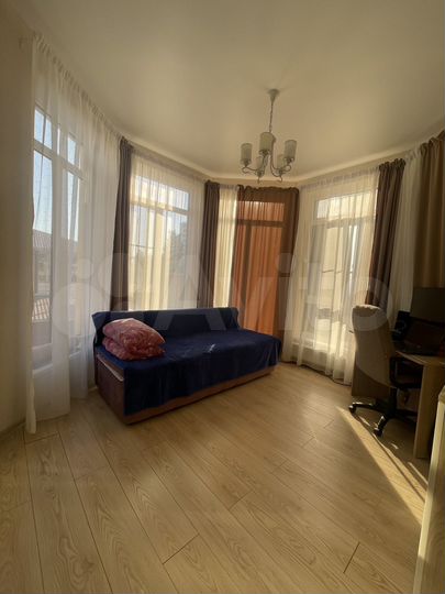 2-к. квартира, 47 м², 2/4 эт.