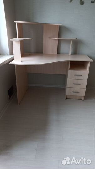 Стол письменный компьютерный угловой