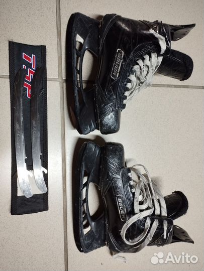 Коньки хоккейные