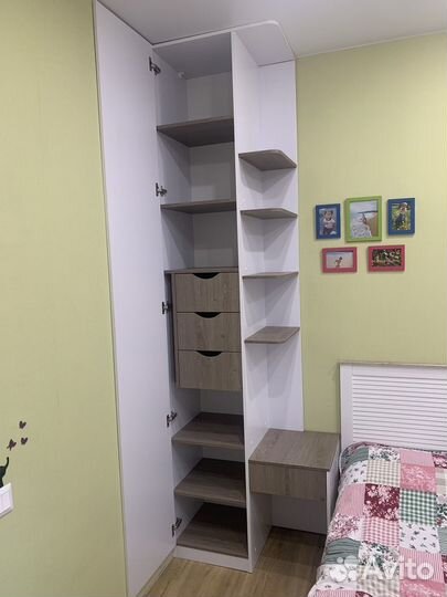 Шкаф распашной