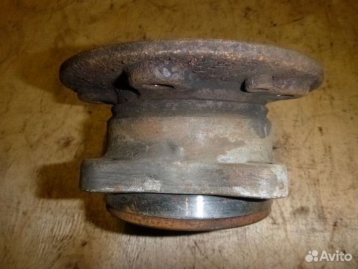 Ступица передняя mercedes benz GL-class X166 2012