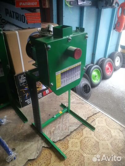 Зернодробилка 700 кг