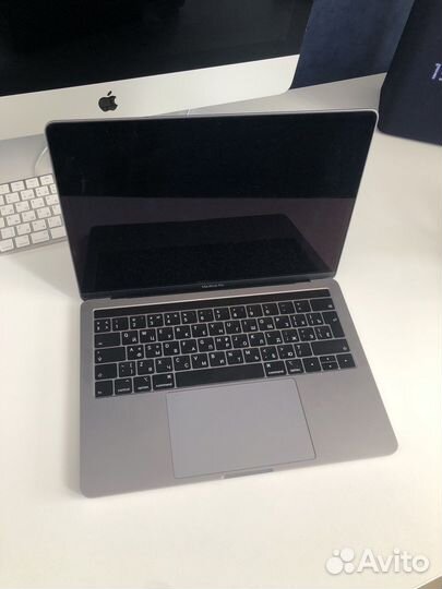 Macbook pro 13 2019 touch bar