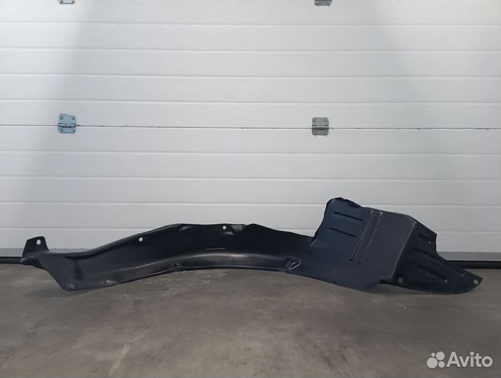 Подкрылок передний левый Hyundai Accent 2 LC