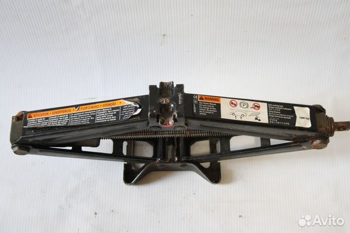 Домкрат ромбический Chevrolet Aveo II T300