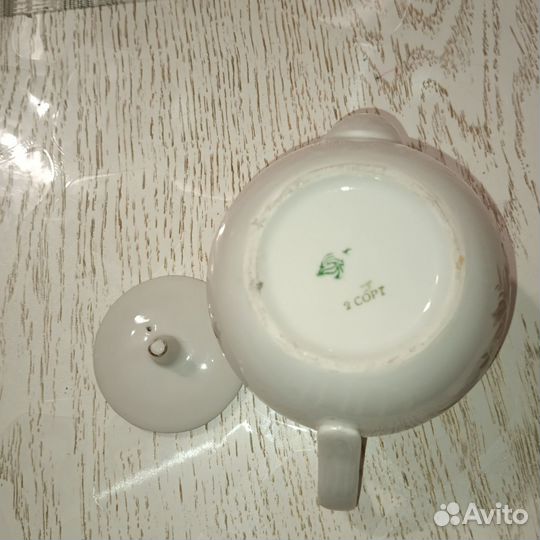 Заварочный чайник, молочник