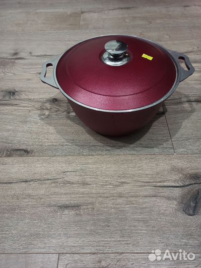 Казан новый на 4,5л