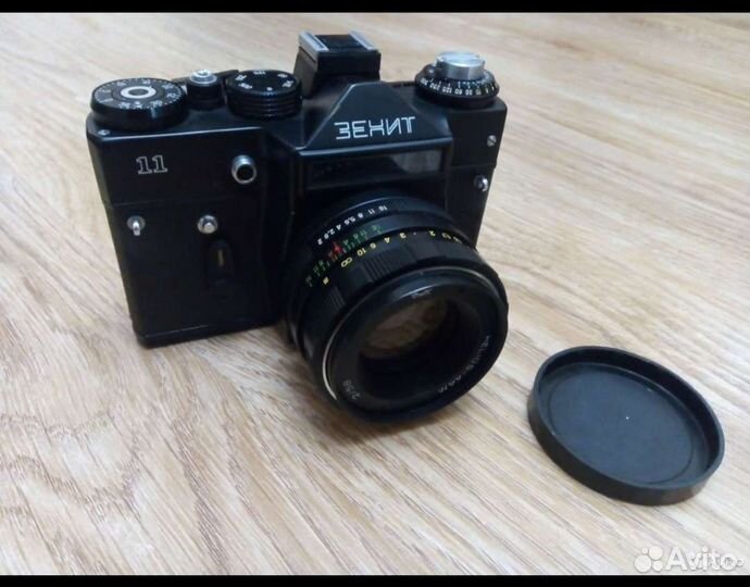 Плёночный фотоаппарат Зенит 11