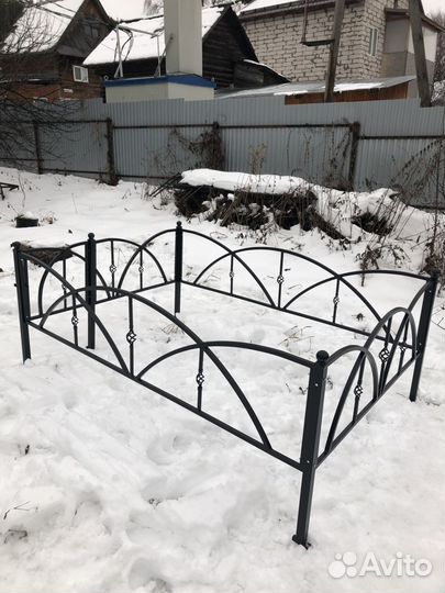 Оградки ритуальные на кладбище