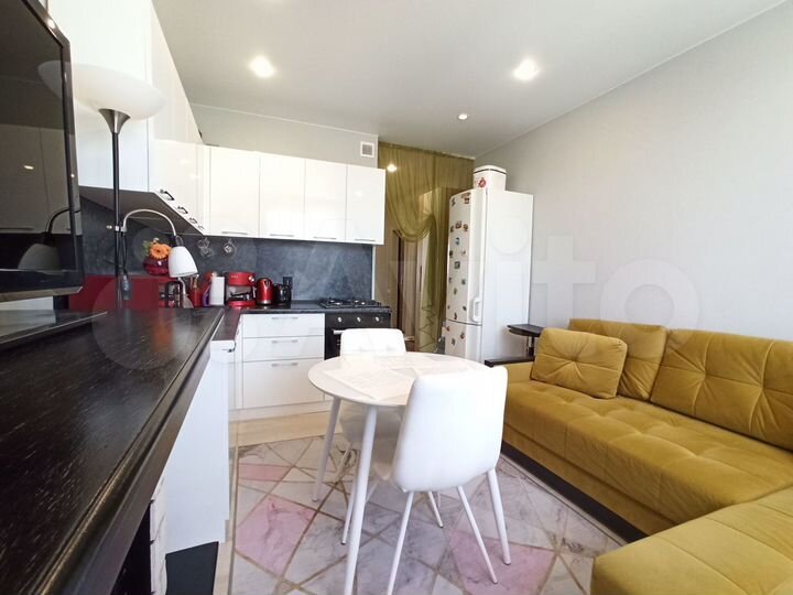 2-к. квартира, 43 м², 6/16 эт.