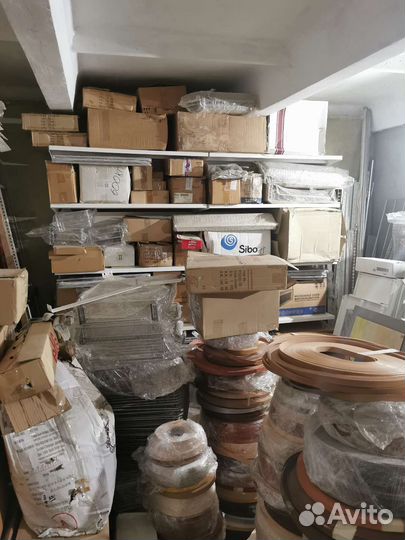 Мебельная фурнитура