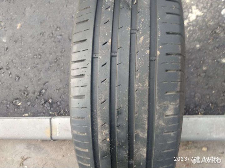 Kumho Ecsta HS51 215/60 R16 95V