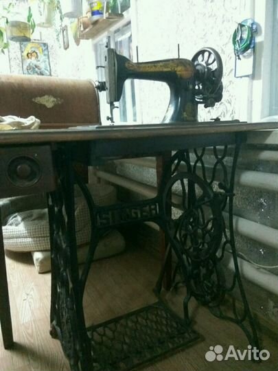 Швейная машина Singer
