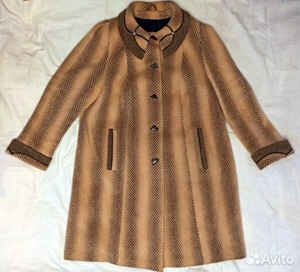 Женское пальто демисезонное,шерстяное (р60) +шарф