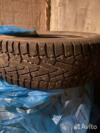 Pirelli Ice 215/65 R17