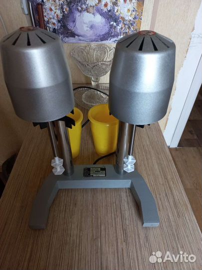 Миксер для молочных коктейлей бу