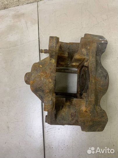 Суппорт задний левый Mercedes W210 E