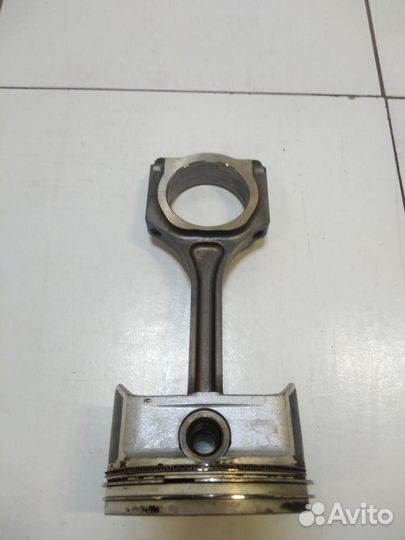 Поршень с шатуном Kia Sorento XM 2009-2020