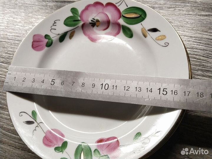 Тарелка Дулево