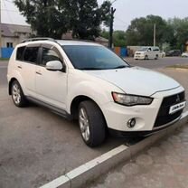 Mitsubishi Outlander 2.4 CVT, 2010, 229 000 км, с пробегом, цена 1 380 000 руб.