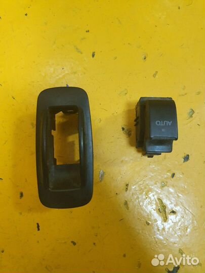 Кнопка стеклоподъемника toyota тойота