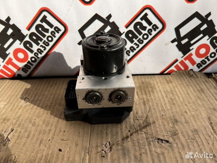 Блок ABS Hyundai Tucson 1 2.0 G4GC