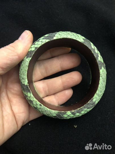 Браслет из кожи питона
