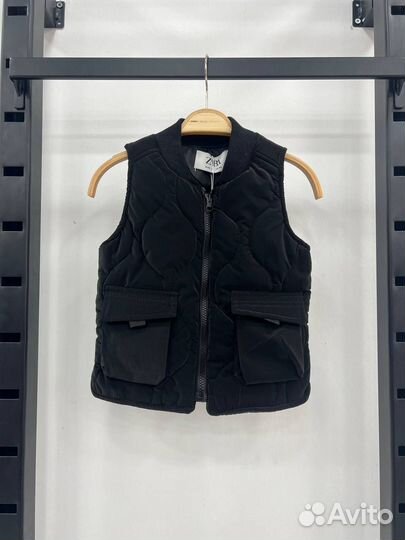 Жилет Zara