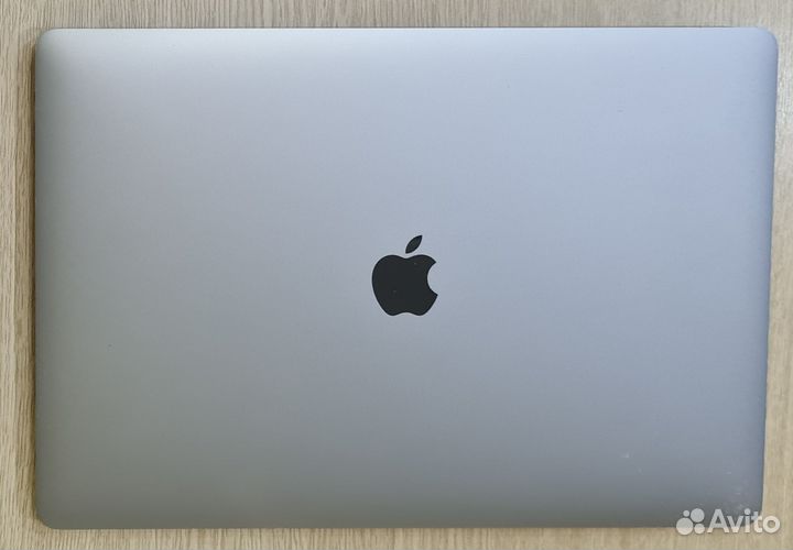 MacBook Pro 15 2019 i9/16/512 + USB Hub