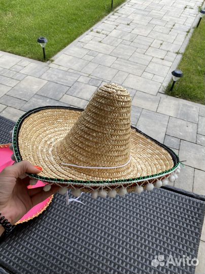 Самбреро и атрибутика для мексиканской вечеринки