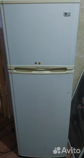 Холодильник LG