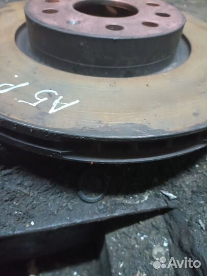 Передние тормозные диски Skoda Octavia A5 RS