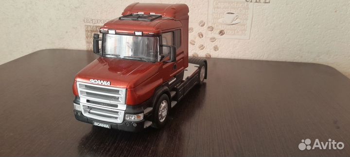 Модель scania 1/32