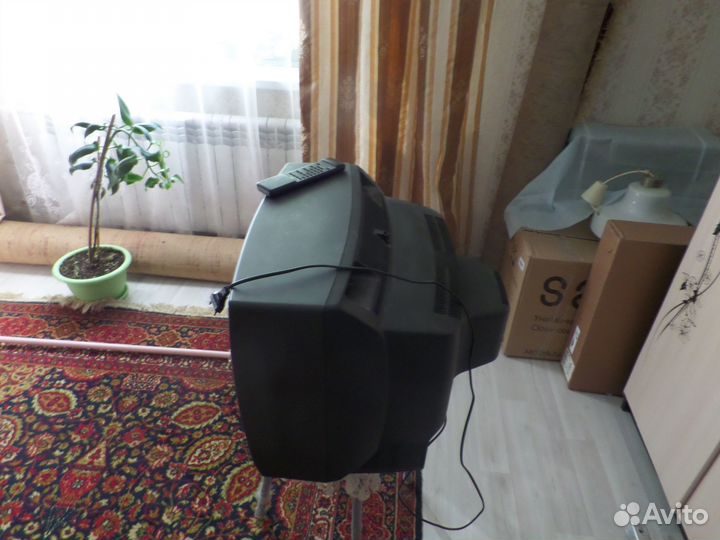 Продаю телевизор