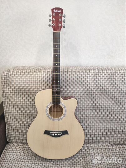 Классическая гитара шестиструнная
