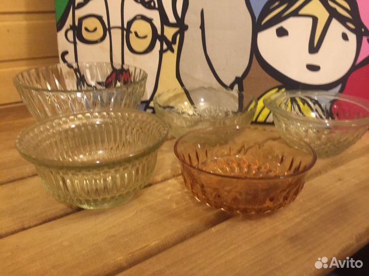 Салатники хрустальные и цветное стеко
