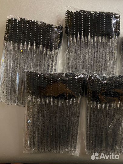 Щеточки для ресниц и бровей