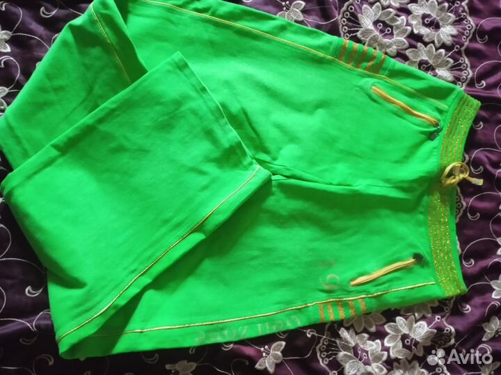 Спортивный костюм женский