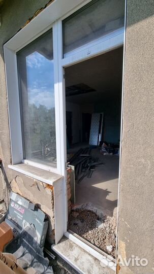 Пластиковое окно и дверь