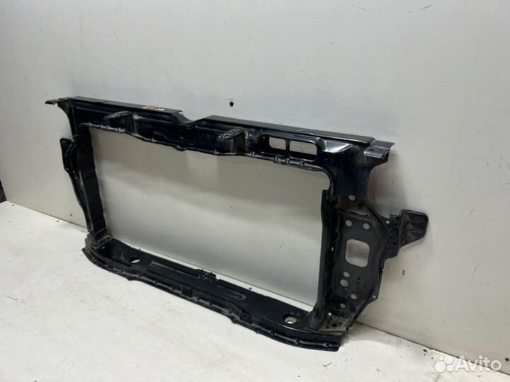 Рамка радиатора передняя Hyundai Solaris 2 2017