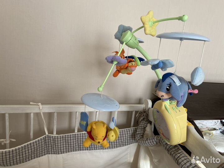 Мобиль в кроватку Tomy