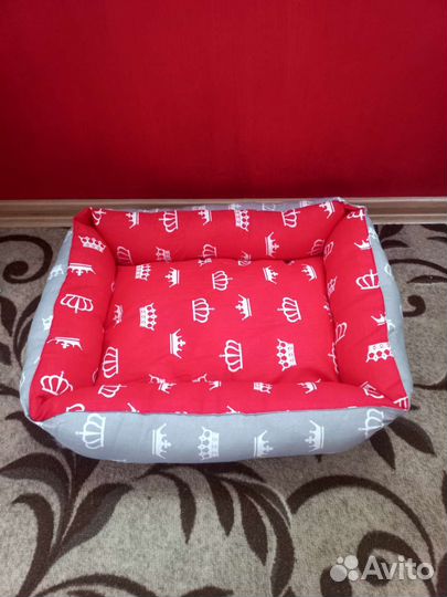 Лежанка для собак и кошек