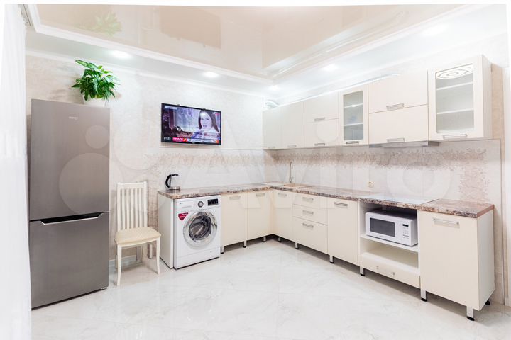 1-к. квартира, 63 м², 8/16 эт.